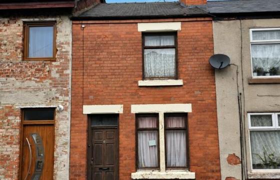 In need of refurbishment in Mansfield photo