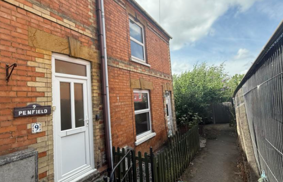 End-Terrace Property For Updating in Yeovil photo