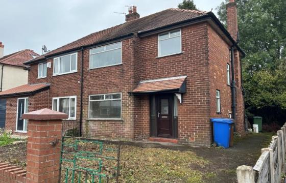 House requires a program of refurbishment in Stockport photo