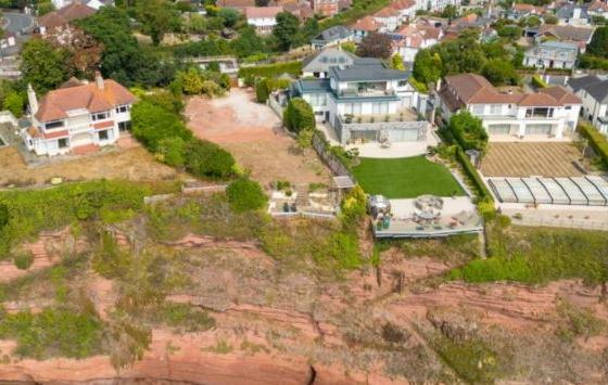 Land for sale in Torquay photo