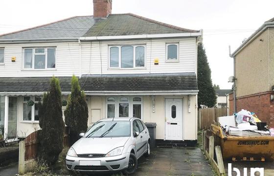 Property for modernisation in Wolverhampton photo