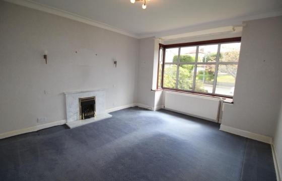 Under Offer, Property for modernisation in Clarkston photo