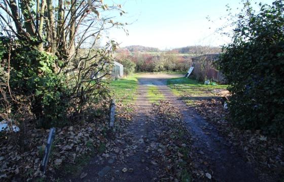 Land for sale in Shipton Bellinger photo