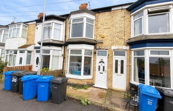 Mid-terraced house requiring refurbishment in Hull photo