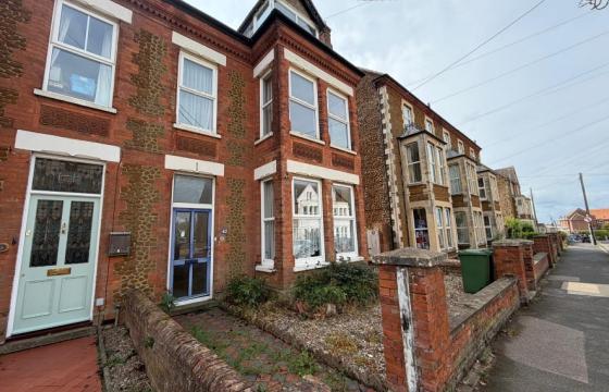 Semi detached house offering scope for renovation in Hunstanton photo