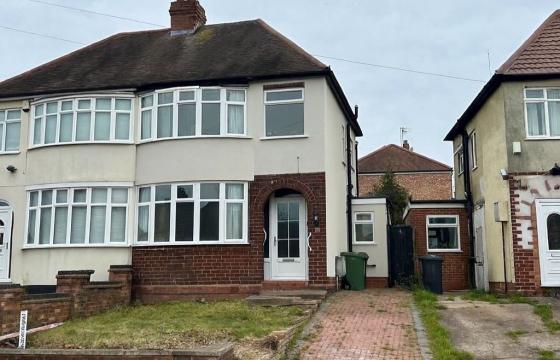 Property in need of modernisation in Wolverhampton photo