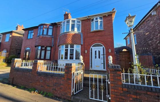 The property requires refurbishment in Manchester photo