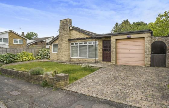 Bungalow Requiring Modernisation in Sevenoaks photo