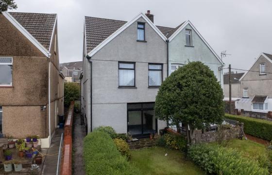 Semi-detached residence with scope to improve in Pant photo