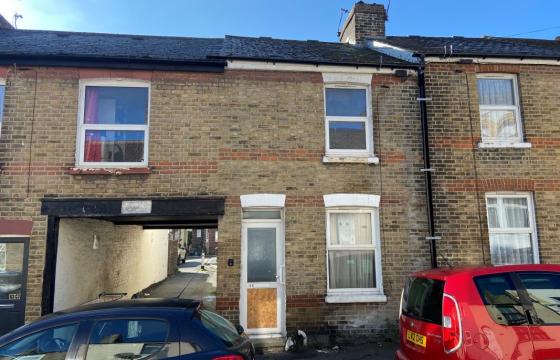 The property would benefit from full refurbishment in Dover photo