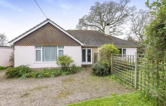Under Offer, Property for modernisation in Colyford photo