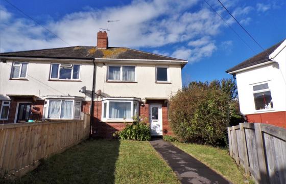 Property for modernisation in Eyewell Green photo