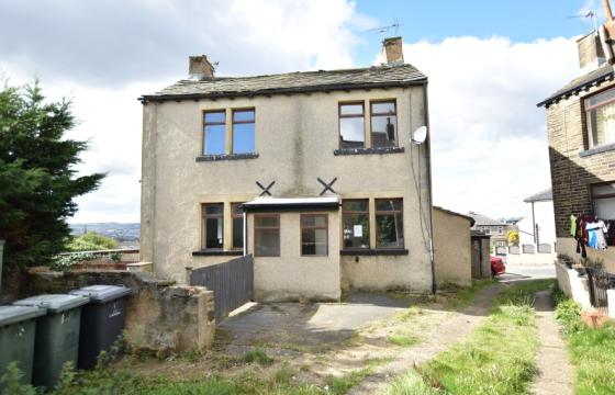 The property does require renovation in Bradford photo
