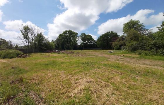 Land for sale in Horsham photo