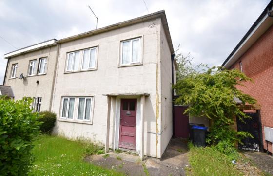 Property for modernisation in Northampton photo