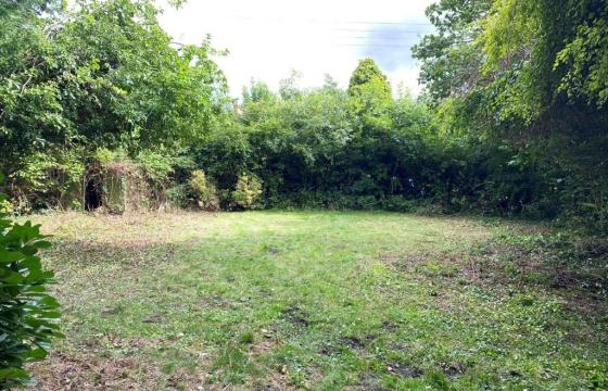 Land for sale in Pointon photo