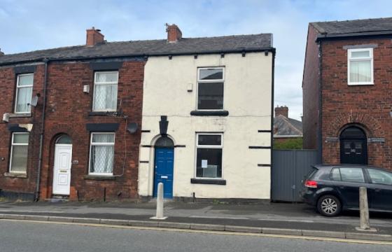 Property which is in need of updates in Oldham photo