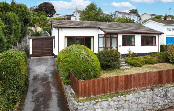 SOLD Property for modernisation in Totnes photo