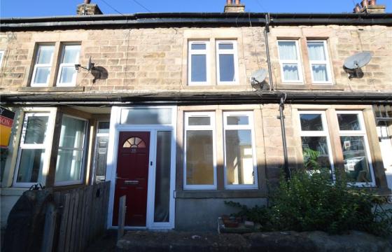 Terraced house requires refurbishment in Harrogate photo