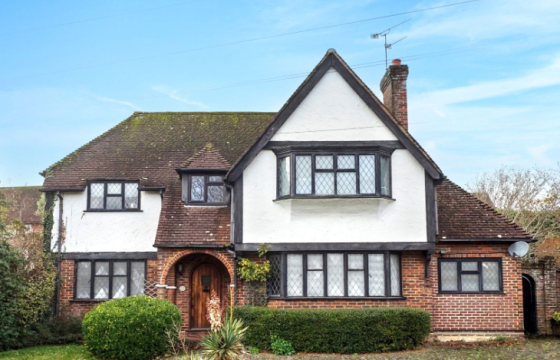 House requiring modernisation in Brighton photo