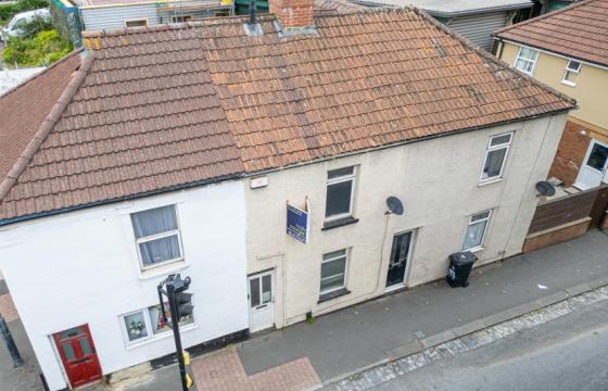 COSMETIC UPDATING in Shirehampton photo