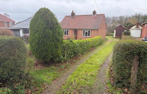 Bungalow requiring modernisation in Norwich photo