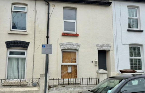 Terraced House For Refurbishment in Gillingham photo