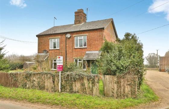 Cottage for improvement in KING'S LYNN photo