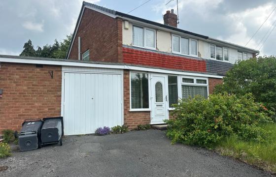 Property in need of refurbishment in Kings Heath photo