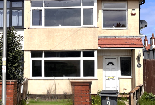 A Semi-Detached House requiring modernisation in Thornton-Cleveleys photo