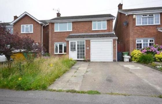 Property for modernisation in Ripley photo