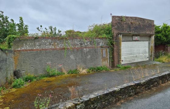 Land for sale in Kidwelly photo