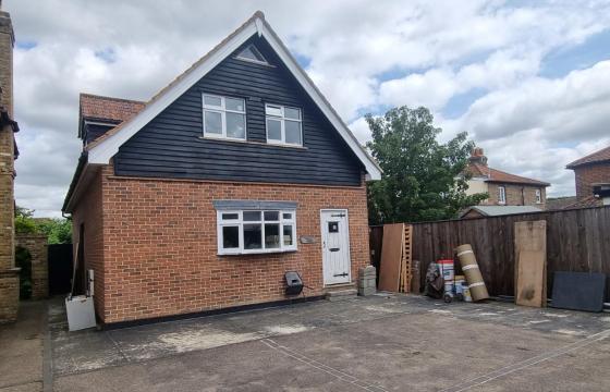 REFURBISHMENT OPPORTUNITY in Epping photo