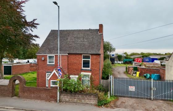 Property in need of refurbishment in Walsall photo