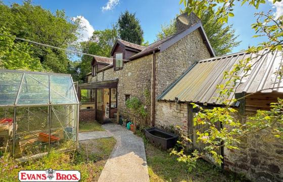 Redevelopment opportunity in Llandeilo photo