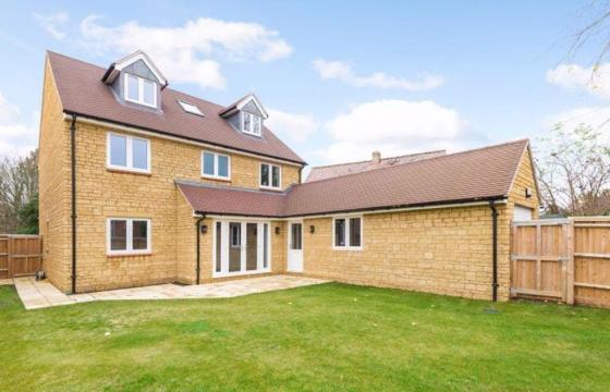 Land for sale in Oxford photo