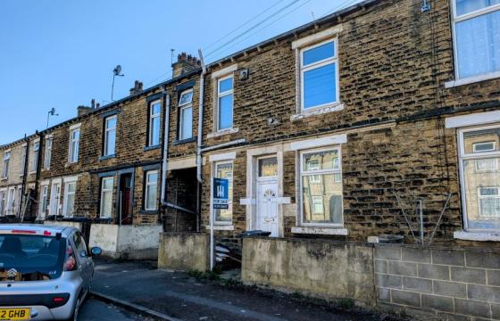 Property which is in need of a full renovation in Bradford photo