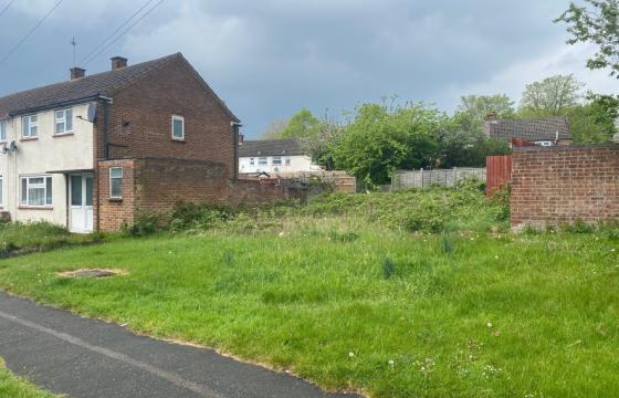 Land for sale in Milton Keynes photo