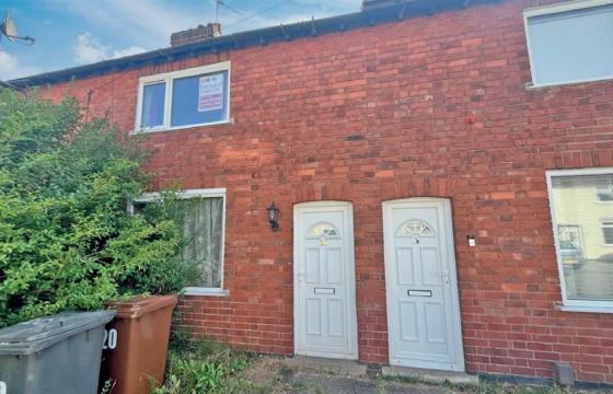 House requiring updating in NOTTINGHAM photo