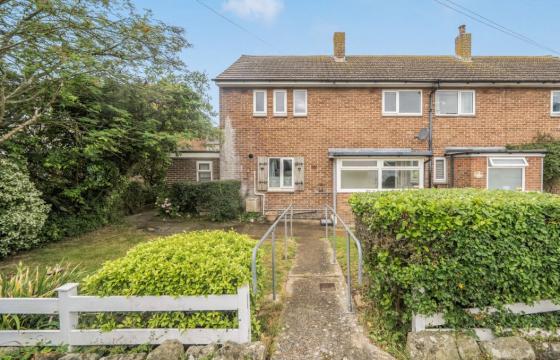 Semi-detached house requiring refurbishment in Ventnor photo