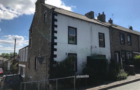 Property for refurbishment in Carnforth, North Yorkshire photo