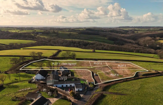 1088. Land for sale in Hollocombe photo