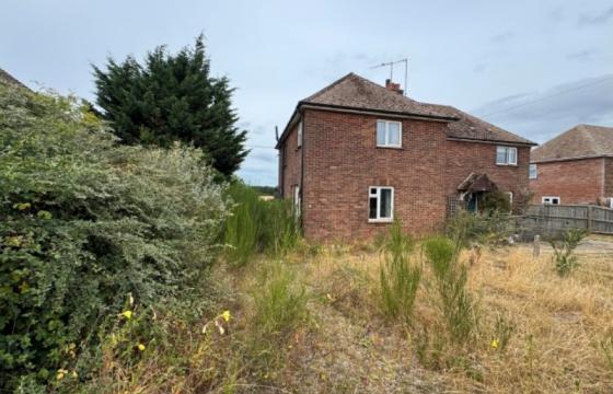 Semi-detached house in need of modernisation in King's Lynn photo