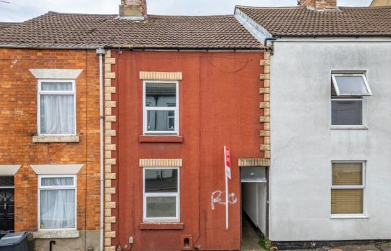 The property is in need of some improvement in Grantham photo