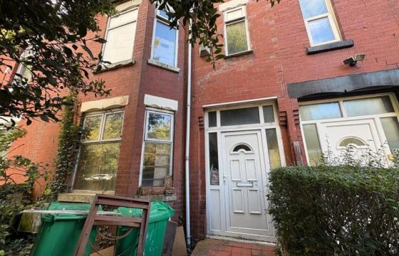 Property for renovation in Fallowfield photo