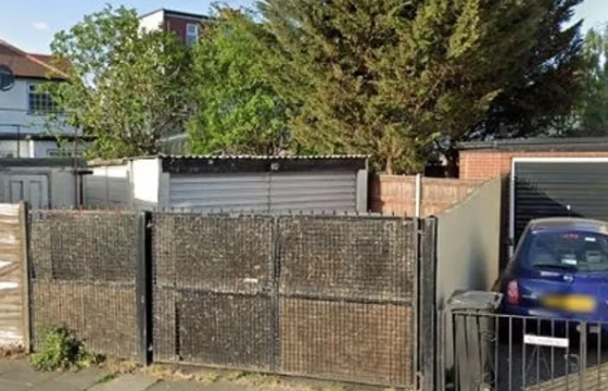 FREEHOLD VACANT SITE in Enfield photo