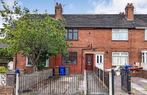 The property requires a program of refurbishment in Stoke-on-Trent photo