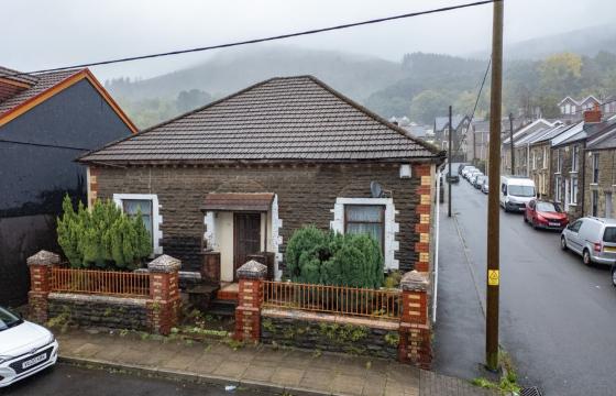 Bungalow requires refurbishment in Pentre photo