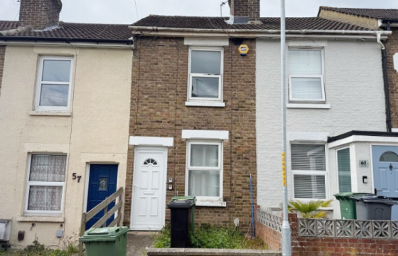 Mid-Terrace House For Refurbishment in Maidstone photo