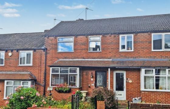 The property does require renovation in Leeds photo